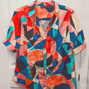 Women's medium collared shirt